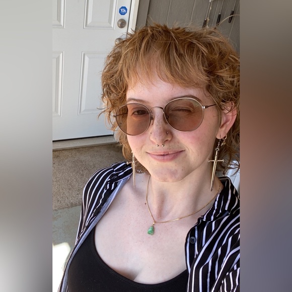 Meet your Posher, Kenna - Picture 3 of 3